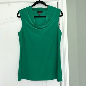 Dana Buchanan sleeves top